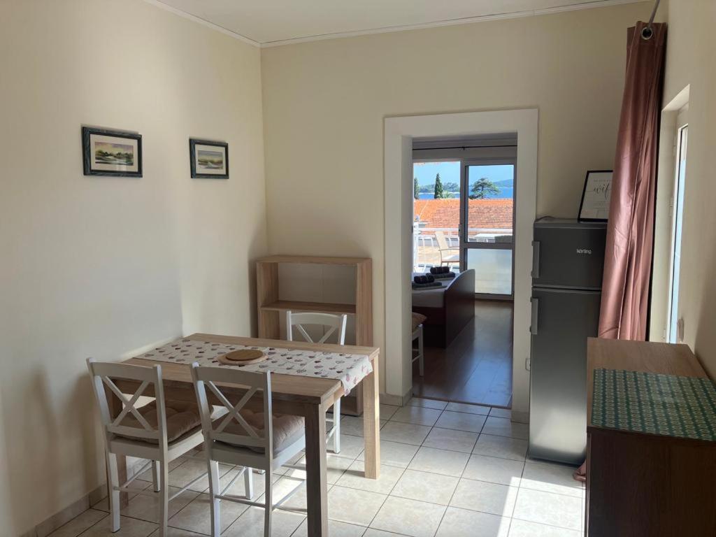 Apartmani Fani 2 Min Walking From Sea Orebić Extérieur photo